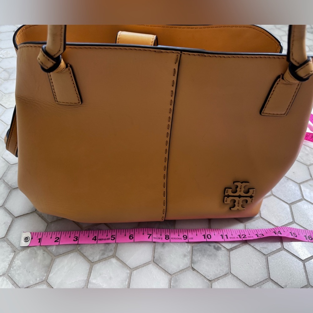 Tory Burch McGraw Small Leather Tote – Butter Yellow - Picture 4 of 16